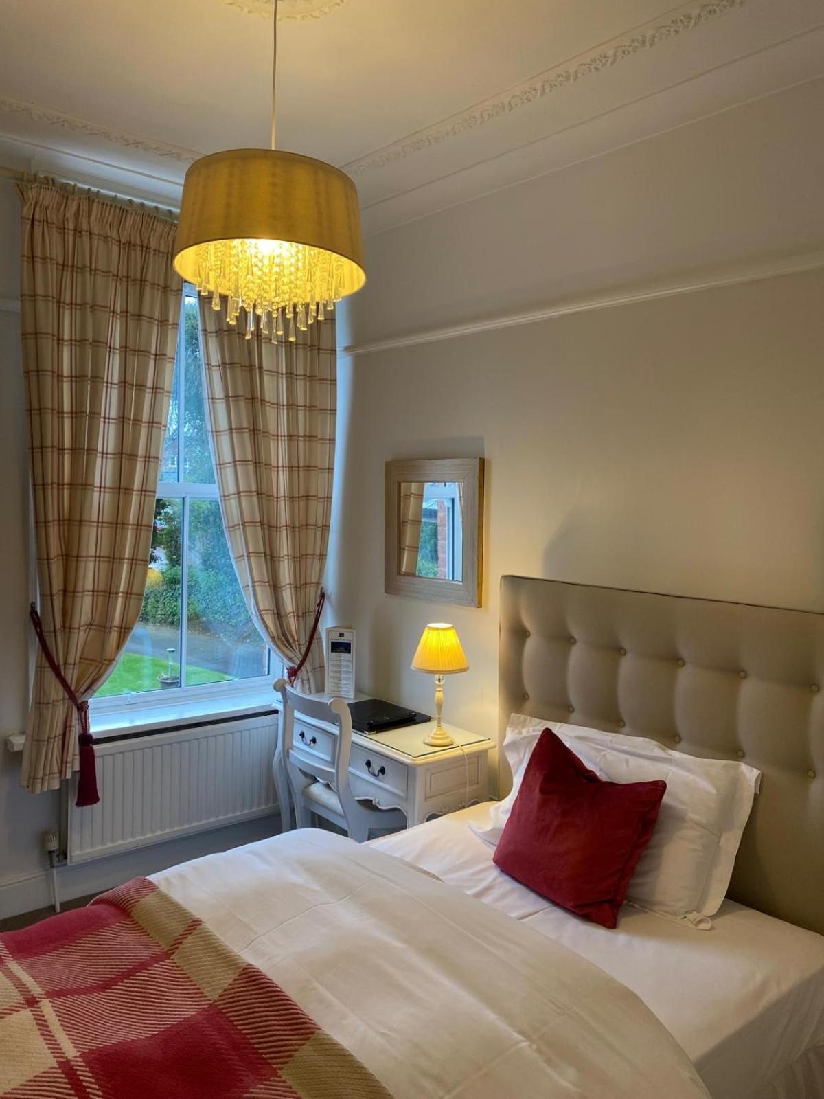 Alexandra Court Hotel Congleton Exteriér fotografie